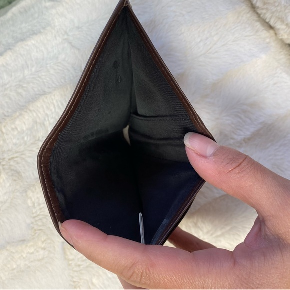 No brand genuine leather wallet - Picture 4 of 5